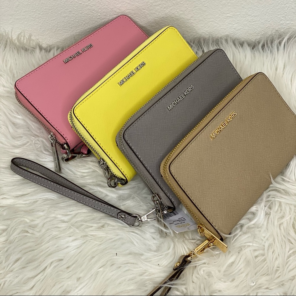 Final sale ✨Michael Kors jet set phone holder wallet wristlet - Picture 3 of 16
